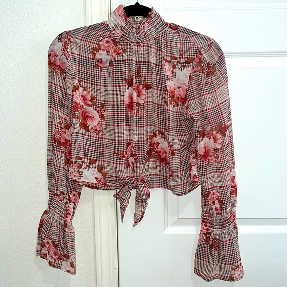 Chiffon Turtle neck Top